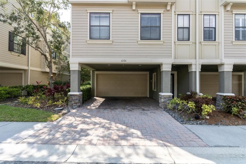 6226 ANHINGA PLACE TAMPA, FL 33615