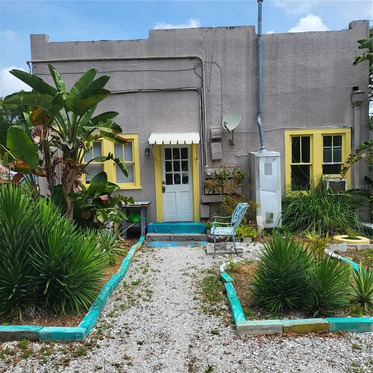 305 WOODROW AVENUE UNIT 3 LARGO, FL 33770