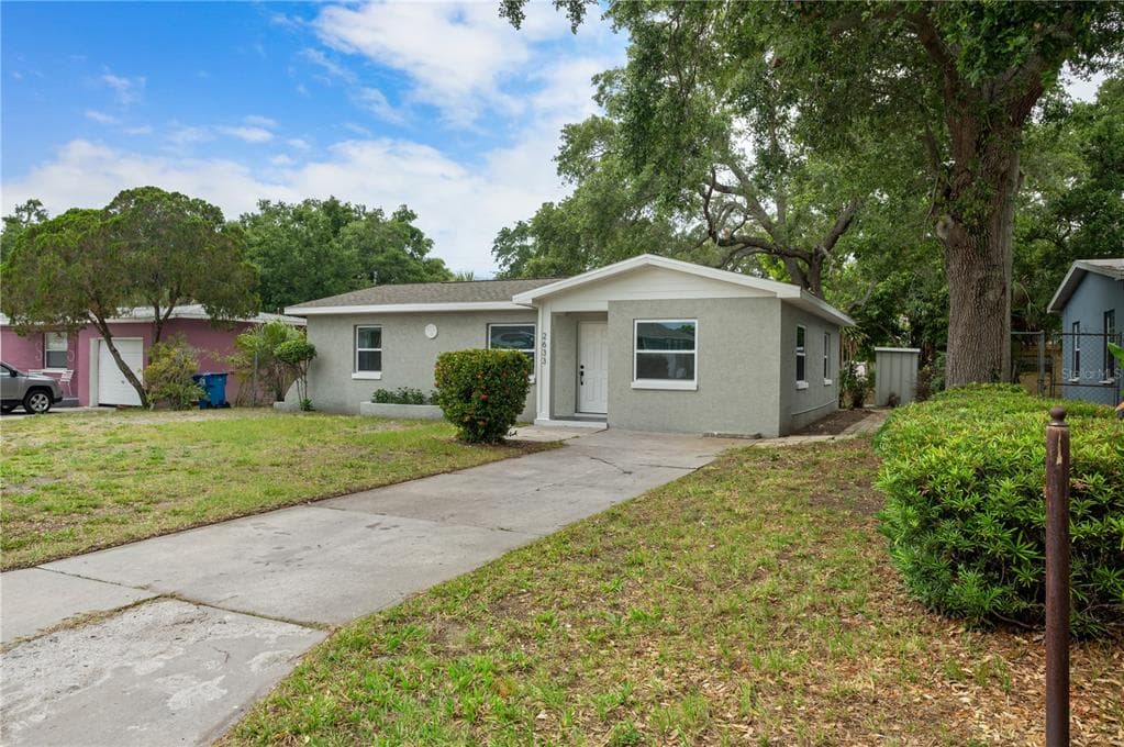2633 UNION STREET S ST PETERSBURG, FL 33712
