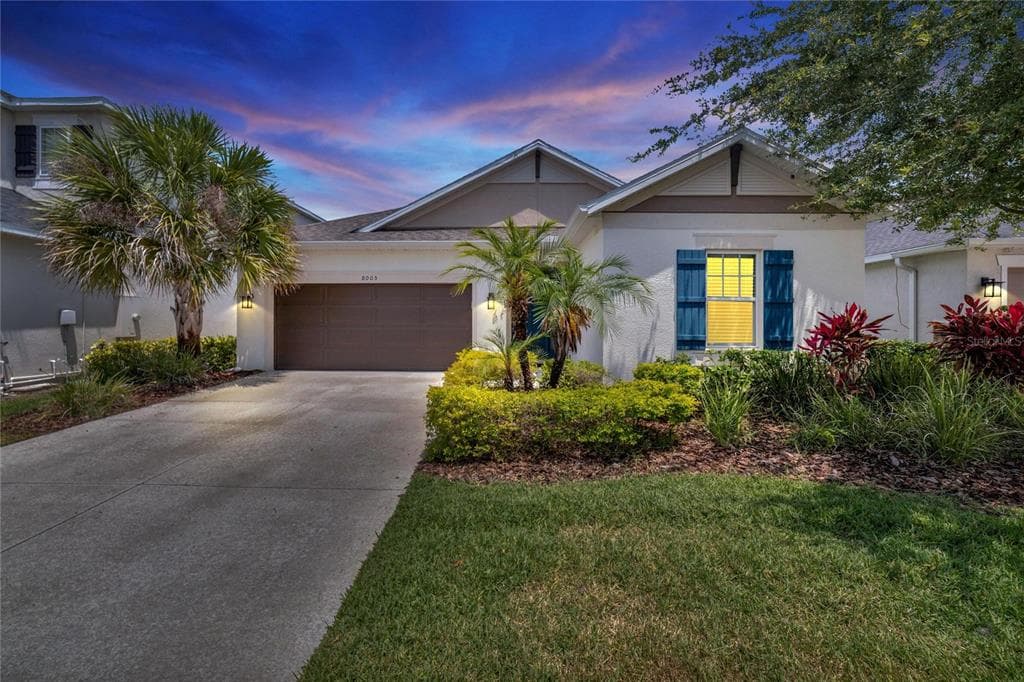 8005 CLEMENTINE LANE TAMPA, FL 33625