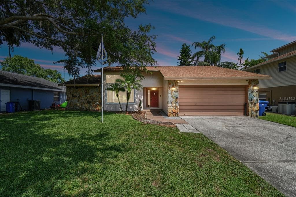 2424 W MARTHA LANE LAND O LAKES, FL 34639