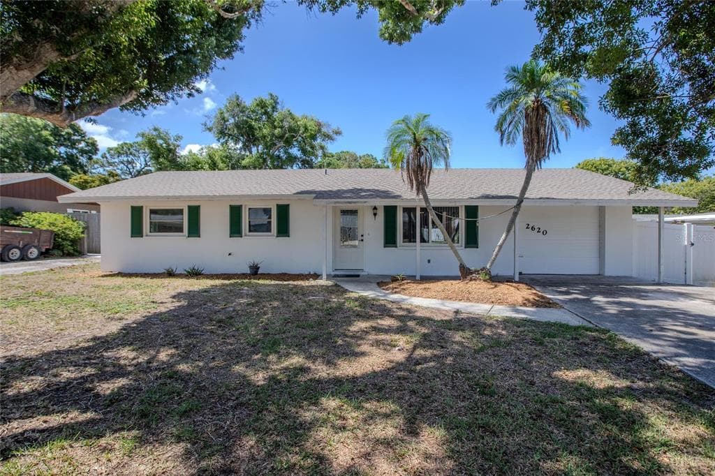 2620 DUEBY STREET SARASOTA, FL 34231