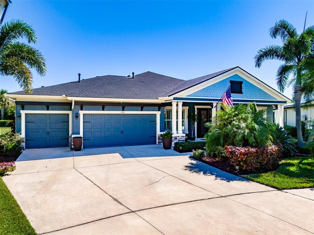 7217 BOWSPIRIT PLACE APOLLO BEACH, FL 33572