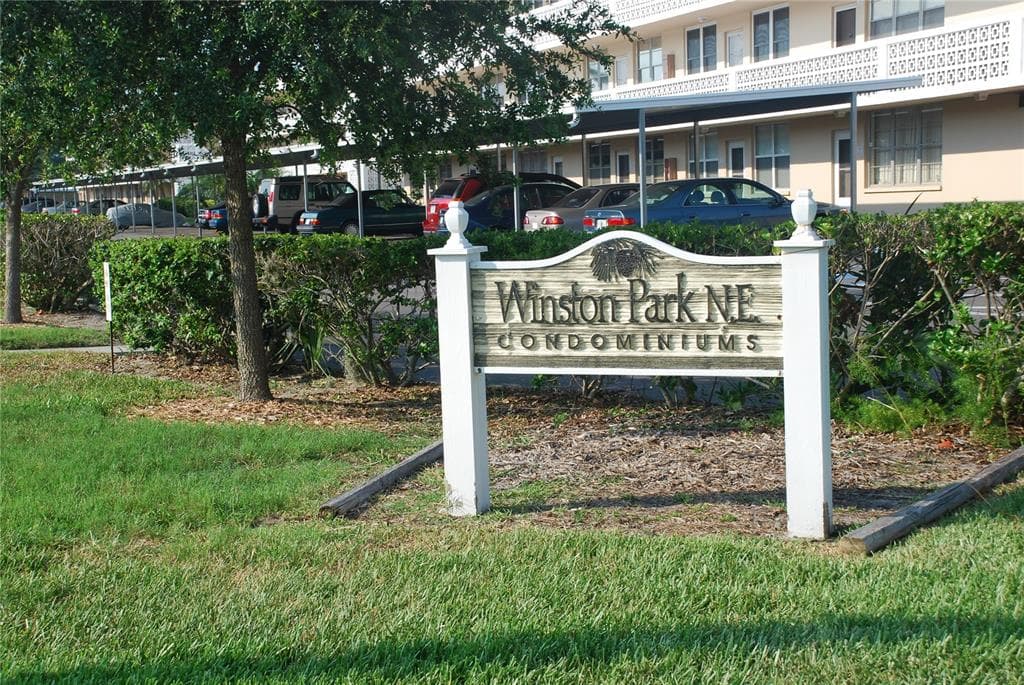 4880 LOCUST STREET NE UNIT 322 ST PETERSBURG, FL 33703