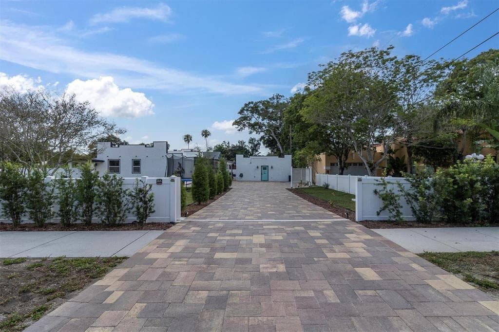 202 ORANGEWOOD AVENUE
