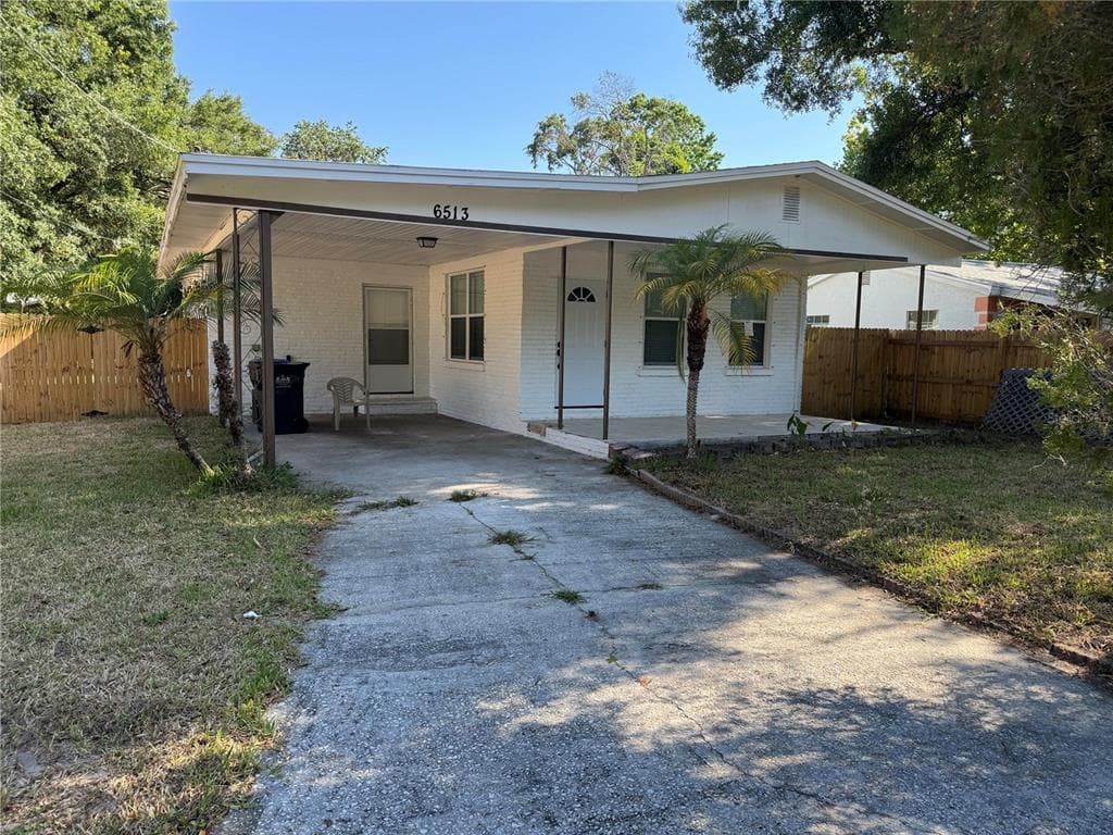 6513 24TH AVENUE S TAMPA, FL 33619