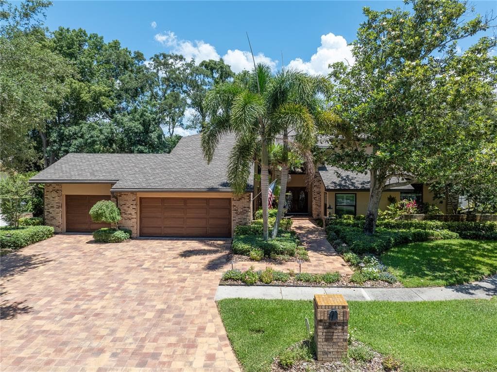 2868 CHELSEA PLACE N CLEARWATER, FL 33759