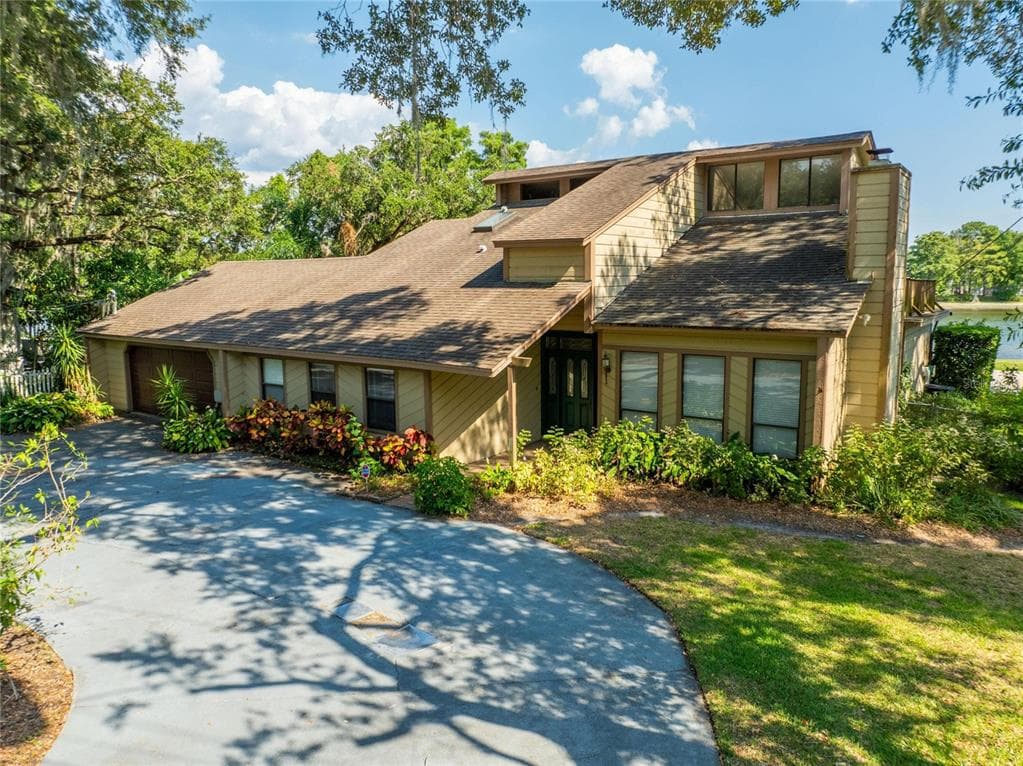 4817 RIVER HILLS DRIVE TAMPA, FL 33617