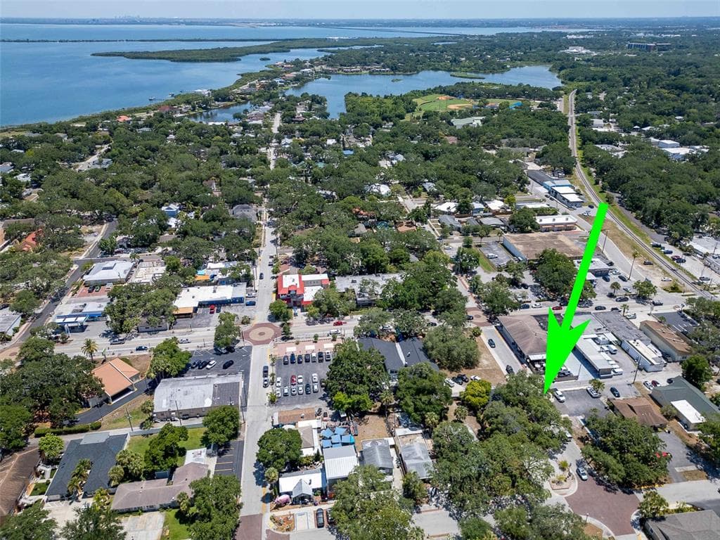146 8TH AVENUE N SAFETY HARBOR, FL 34695