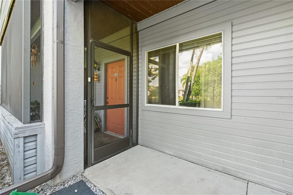 10263 GANDY BOULEVARD N UNIT 109 ST PETERSBURG, FL 33702