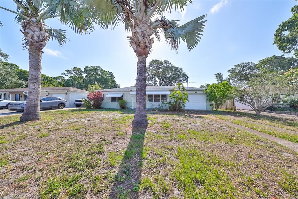 4989 99TH STREET N ST PETERSBURG, FL 33708