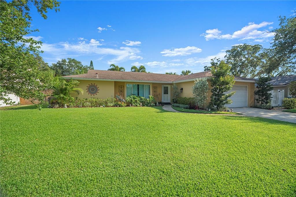 13560 ANDOVA DRIVE LARGO, FL 33774