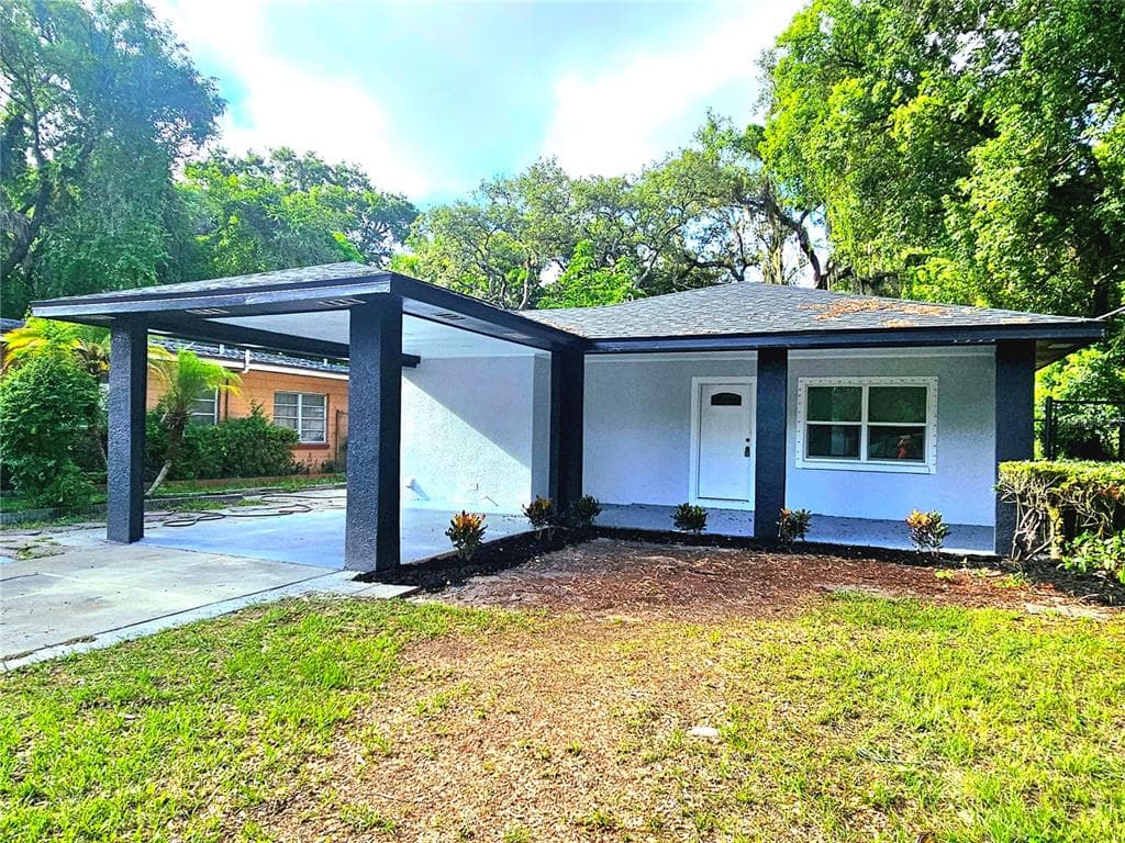 3611 LINDELL AVENUE TAMPA, FL 33610