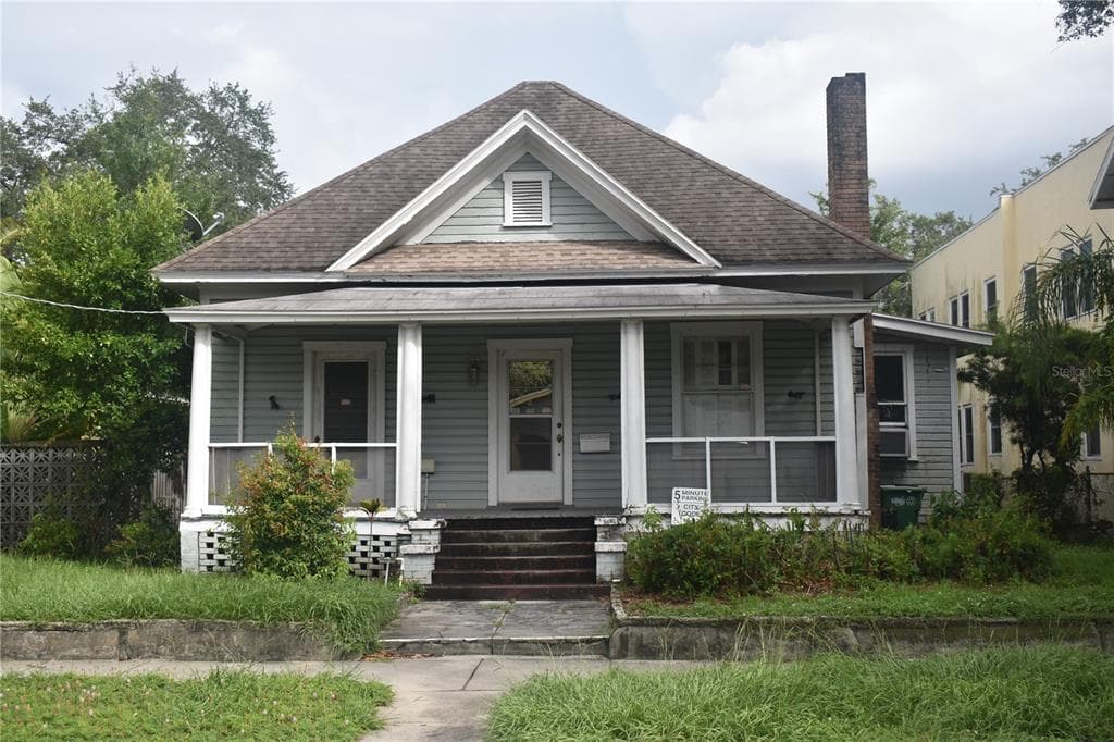 1912 W DEKLE AVENUE TAMPA, FL 33606