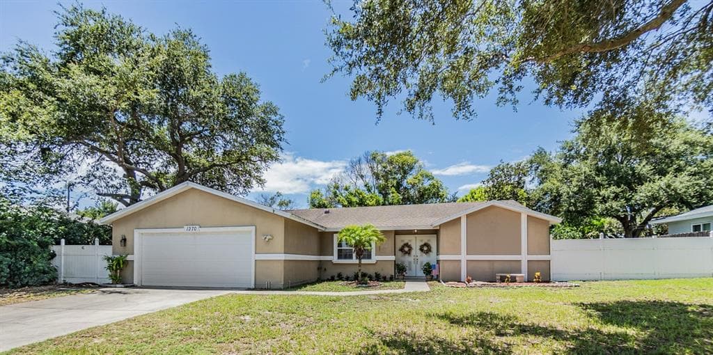 1370 WHITACRE DRIVE CLEARWATER, FL 33764