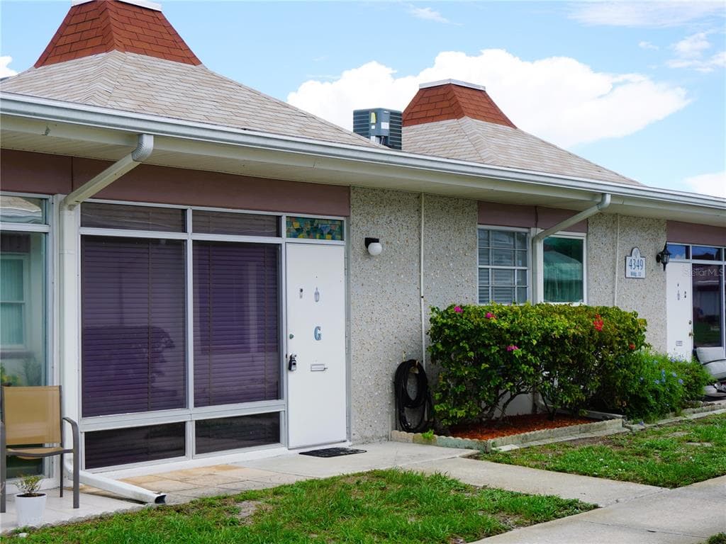 4349 TAHITIAN GARDENS CIRCLE UNIT G HOLIDAY, FL 34691