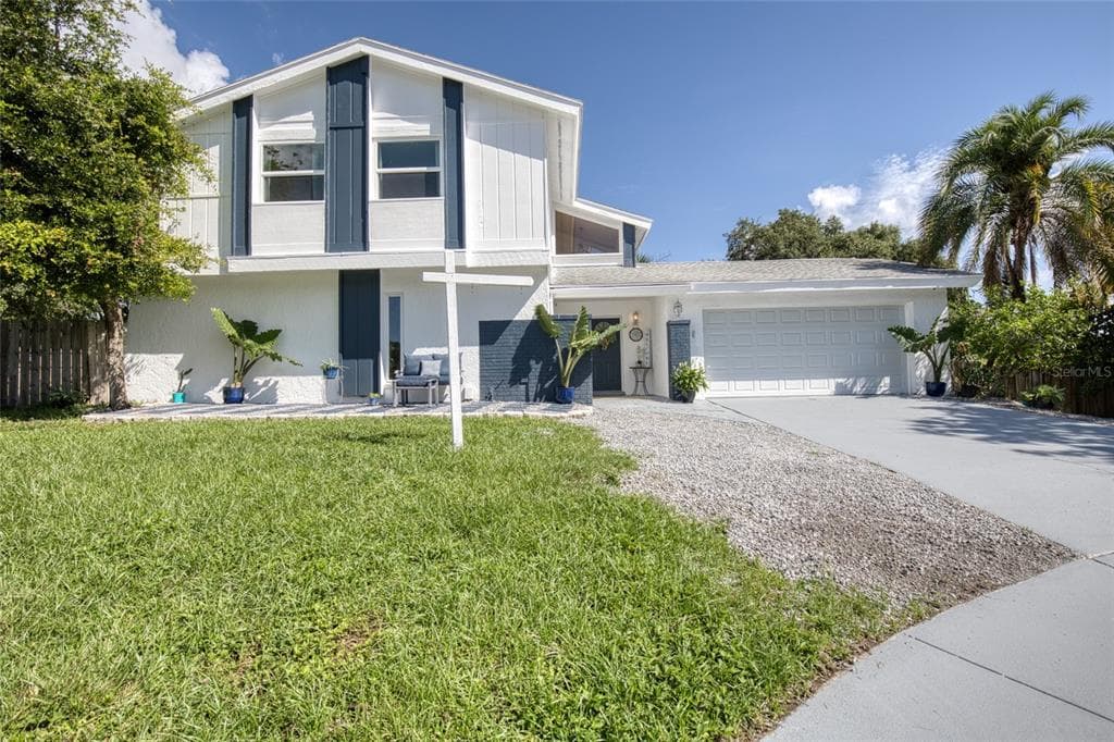 2725 LONG POINT LANE PALM HARBOR, FL 34684