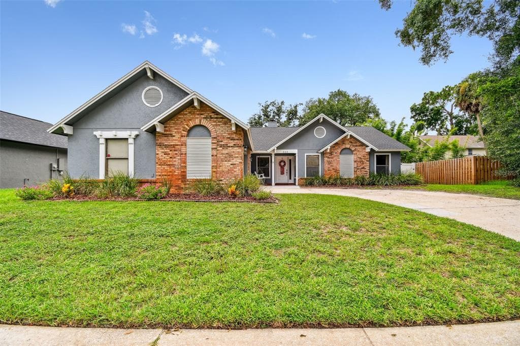 444 BUCKSKIN COURT WINTER SPRINGS, FL 32708