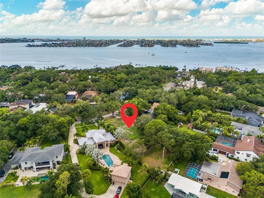 8139 ELBOW LANE N ST PETERSBURG, FL 33710