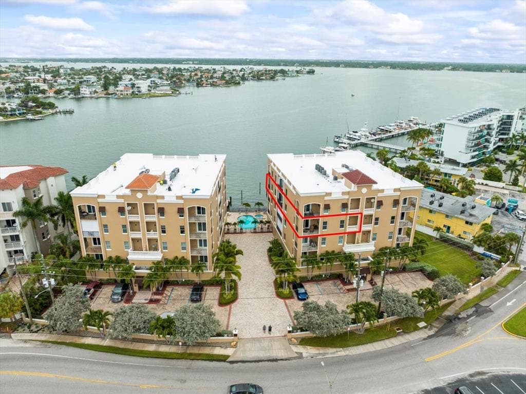 260 108TH AVENUE UNIT 301