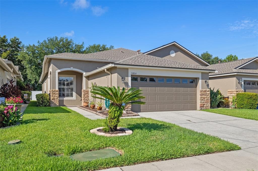 31814 BLYTHEWOOD WAY WESLEY CHAPEL, FL 33543