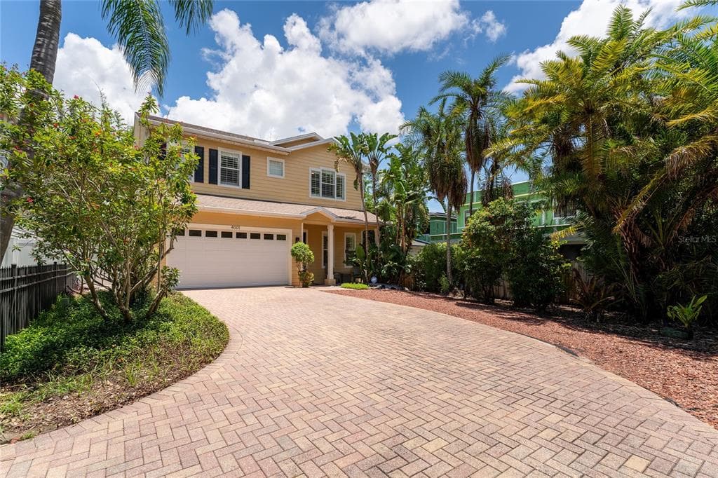 4001 SOUTHERNWOOD COURT TAMPA, FL 33616