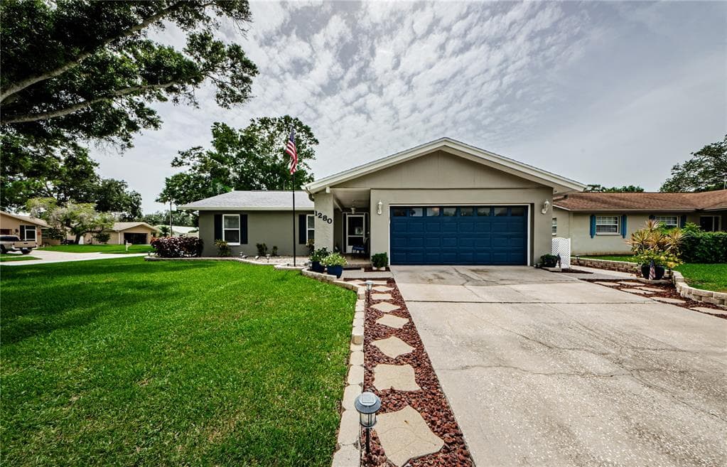 1280 GLENDALE DRIVE DUNEDIN, FL 34698