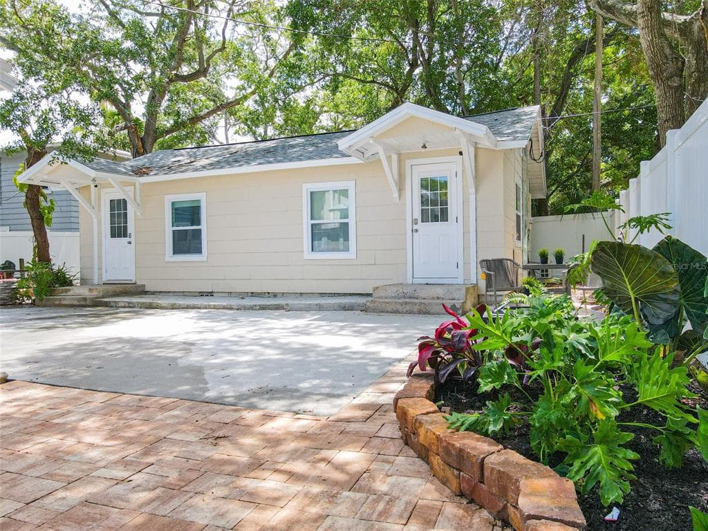 609 N OSCEOLA AVENUE CLEARWATER, FL 33755