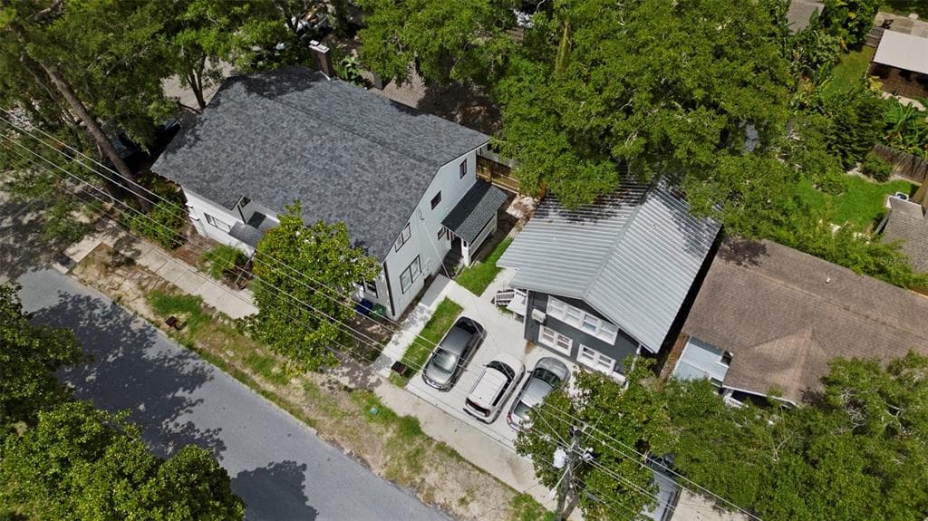 1024 E CRENSHAW STREET TAMPA, FL 33604