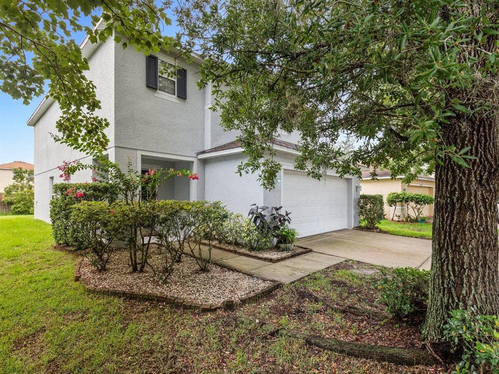 18933 SUNTERRA DRIVE LAND O LAKES, FL 34638