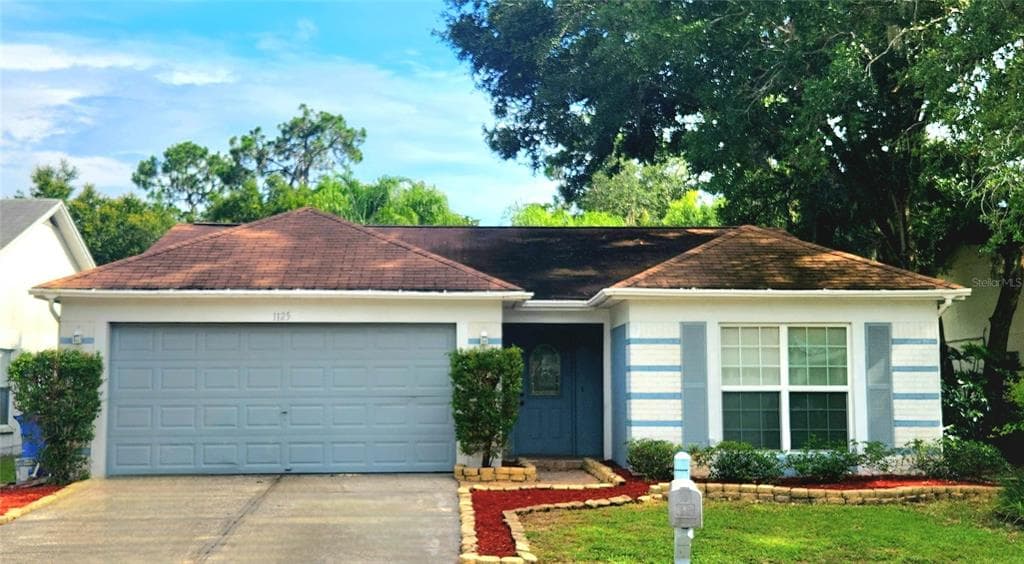 1125 BLOOM HILL AVENUE VALRICO, FL 33596