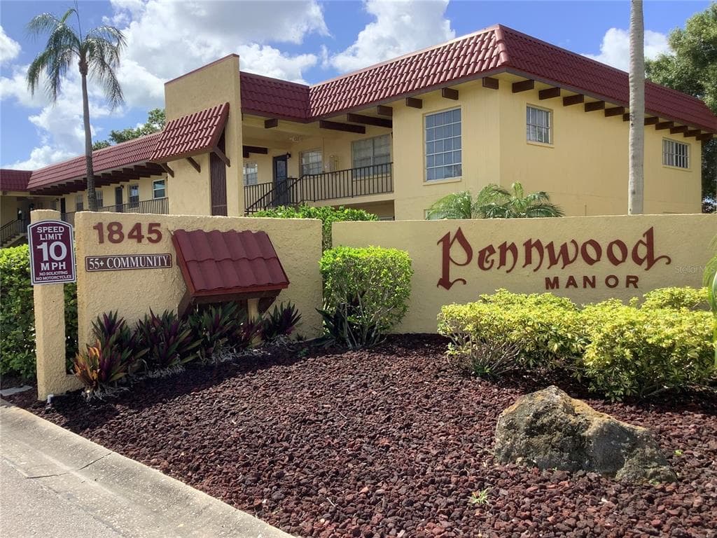 1845 HIGHLAND AVENUE S UNIT 4 CLEARWATER, FL 33756