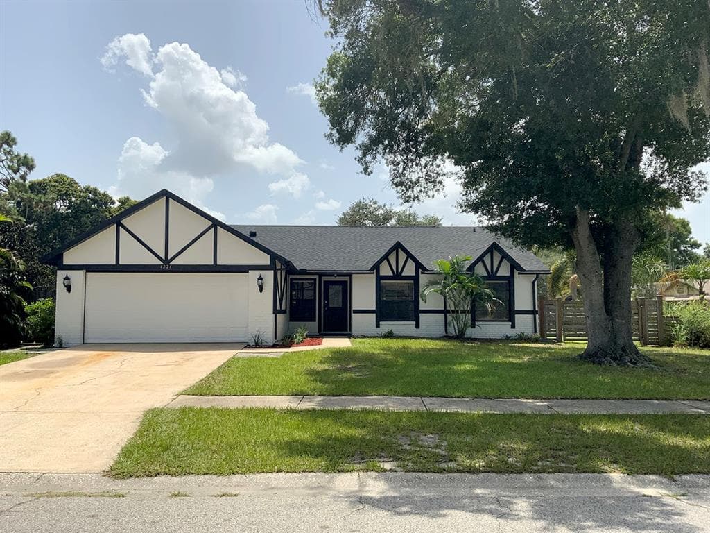 4224 SPRING WAY CIRCLE VALRICO, FL 33596