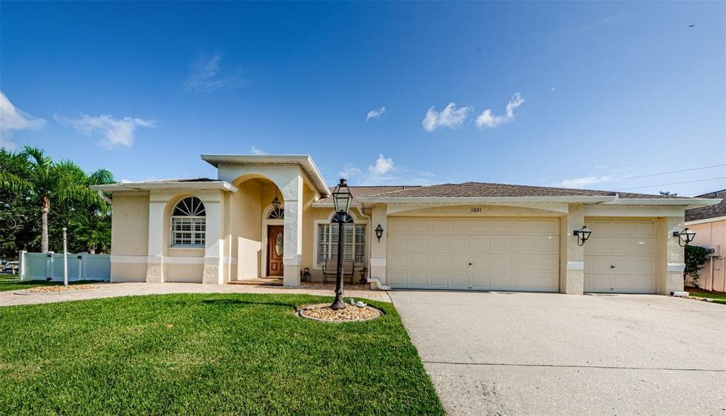1601 GRAY BARK DRIVE OLDSMAR, FL 34677