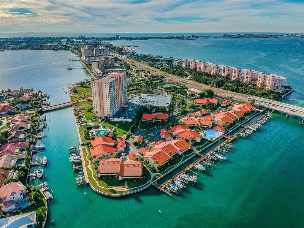 4800 BRITTANY DRIVE S UNIT 102 ST PETERSBURG, FL 33715