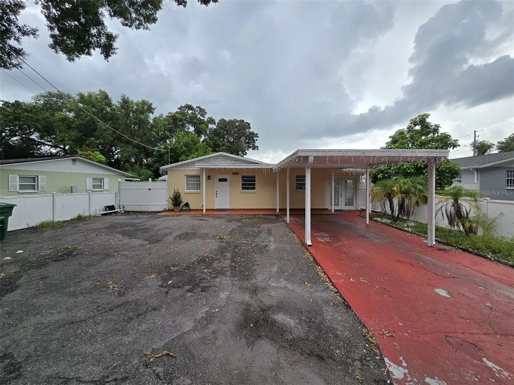 5606 ROSEMONT AVENUE TAMPA, FL 33614
