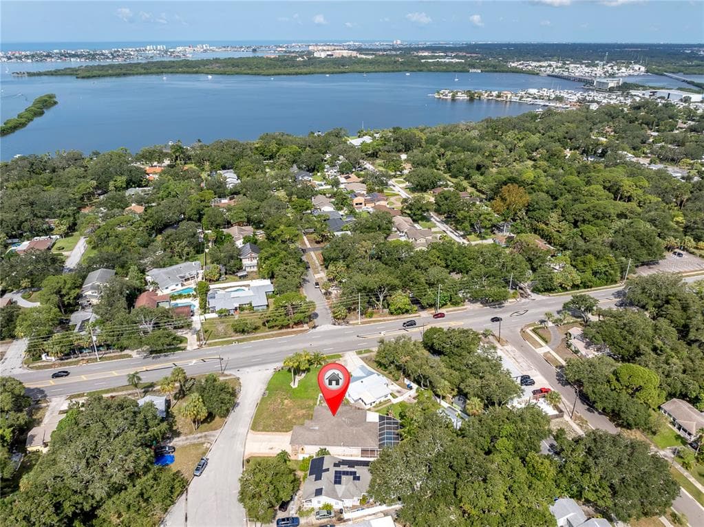 8175 36TH AVENUE N ST PETERSBURG, FL 33710