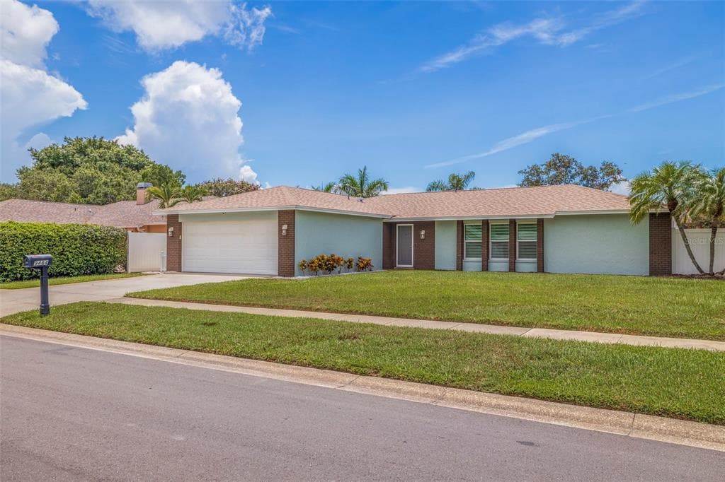 9484 133RD STREET SEMINOLE, FL 33776