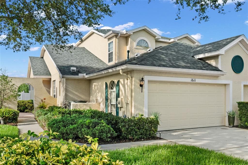 1611 RACHEL CT CLEARWATER, FL 33756
