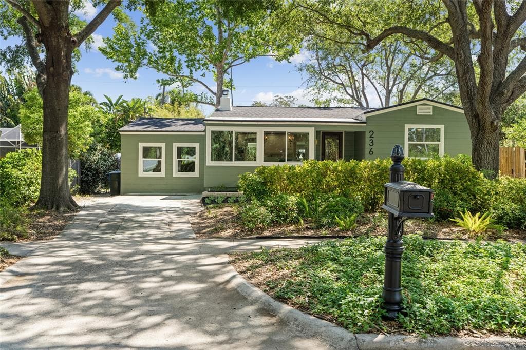 236 LIME CIRCLE N DUNEDIN, FL 34698