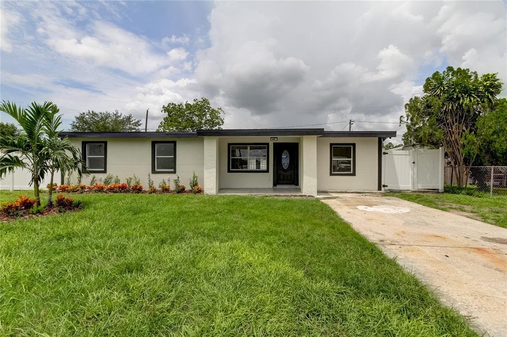 2019 WARRINGTON WAY TAMPA, FL 33619