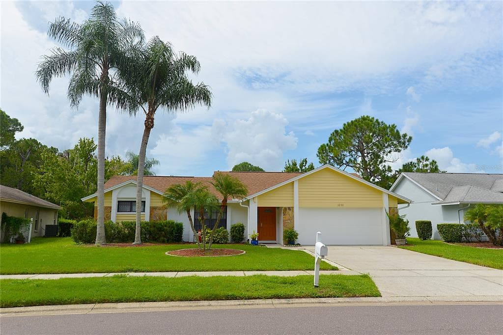 3230 CENTERWOOD DRIVE