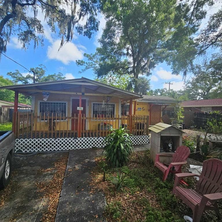 4220 E EVA STREET TAMPA, FL 33617