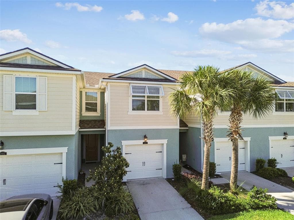 2404 ARCH AVENUE OLDSMAR, FL 34677