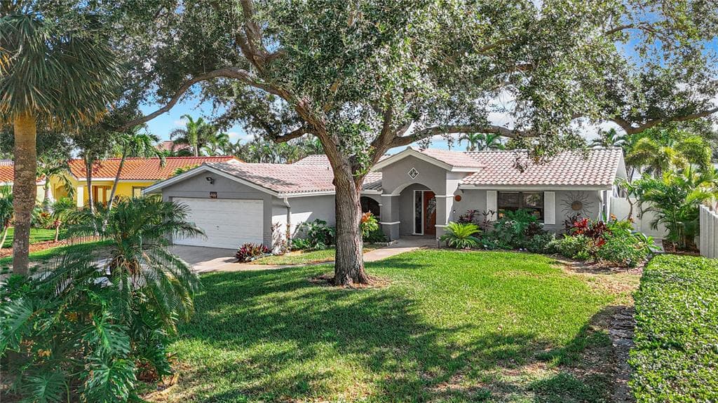 300 S JULIA CIRCLE ST PETE BEACH, FL 33706