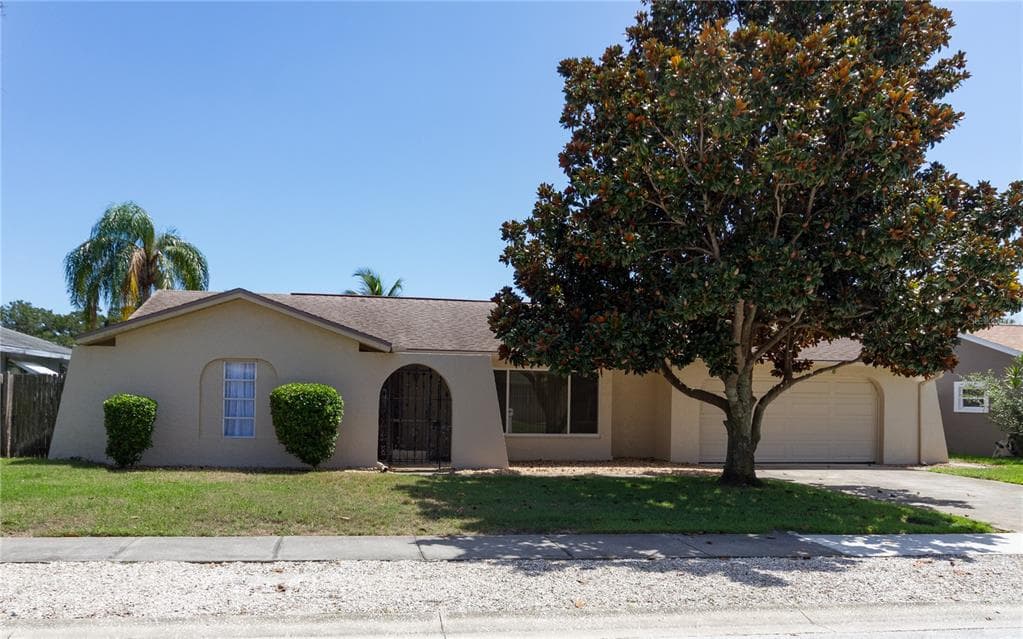 12252 89TH TERRACE SEMINOLE, FL 33772
