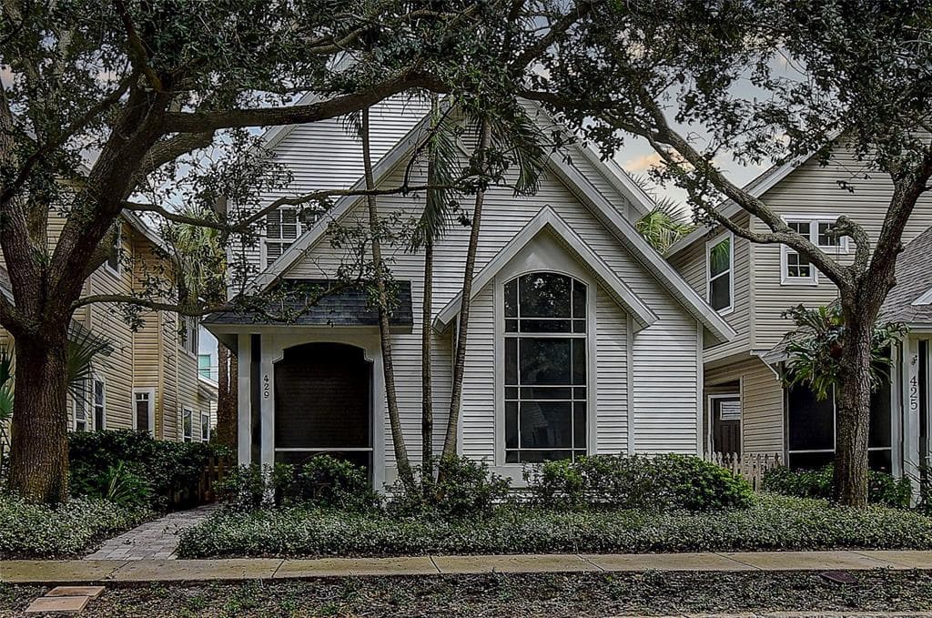 429 14TH AVENUE N ST PETERSBURG, FL 33701