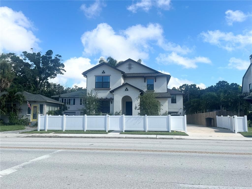 1301 22ND AVENUE N ST PETERSBURG, FL 33704