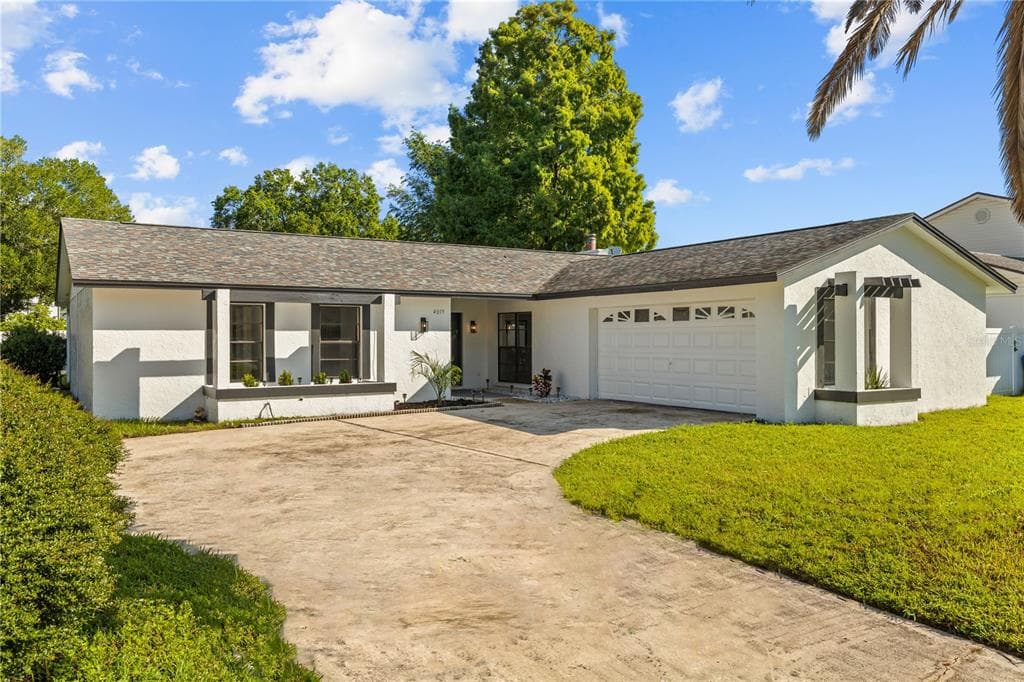 4019 ARROYO LANE