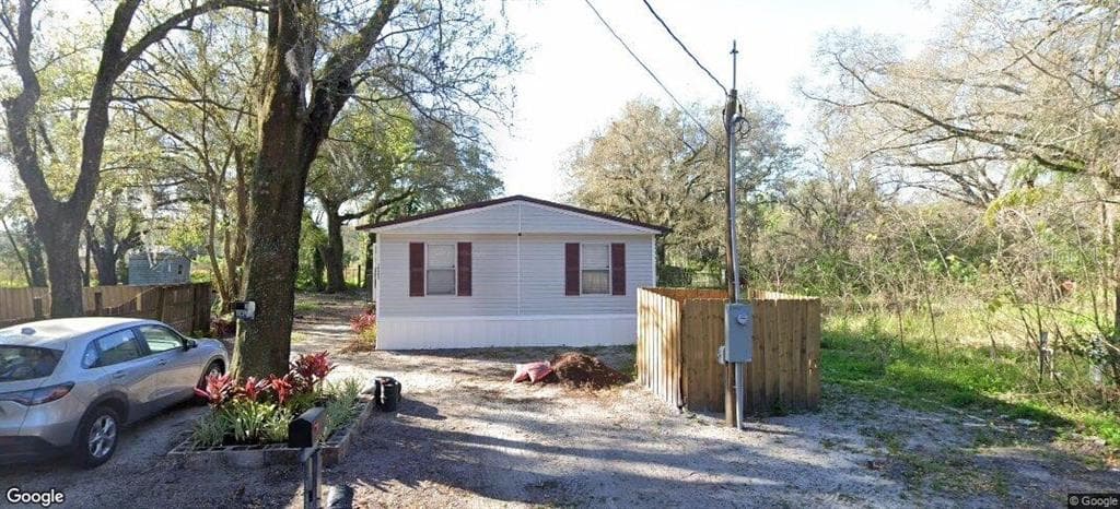 10003 E WILDER AVENUE TAMPA, FL 33610